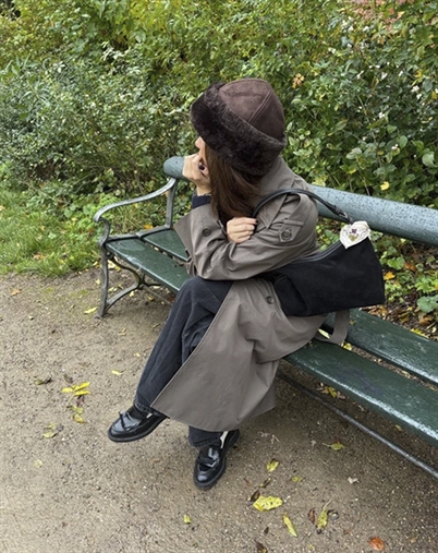 Beck Söndergaard - Dora Shearling Hat - Chocolate Torte
